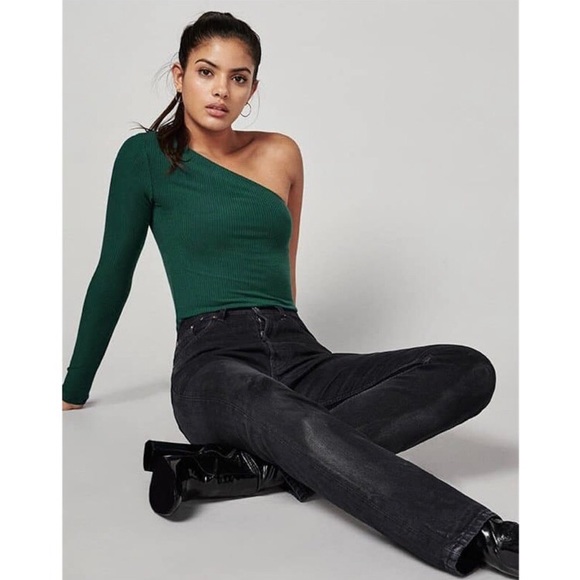 Reformation Tops - Reformation one shoulder too